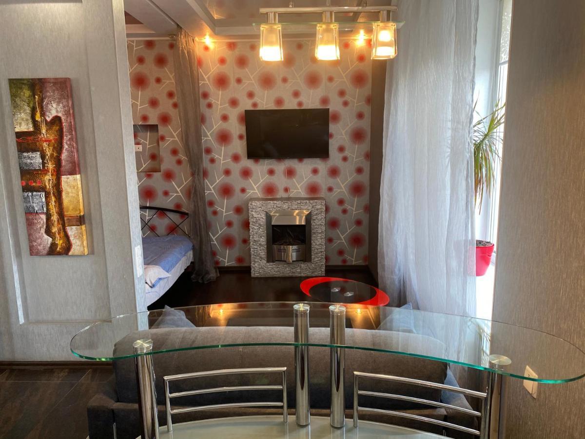 Modern Luxury Studio In The Center Of Kharkiv At Konstitutsii Square Eksteriør billede