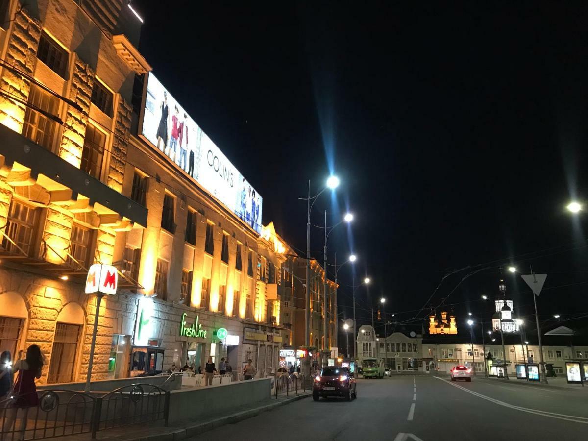 Modern Luxury Studio In The Center Of Kharkiv At Konstitutsii Square Eksteriør billede
