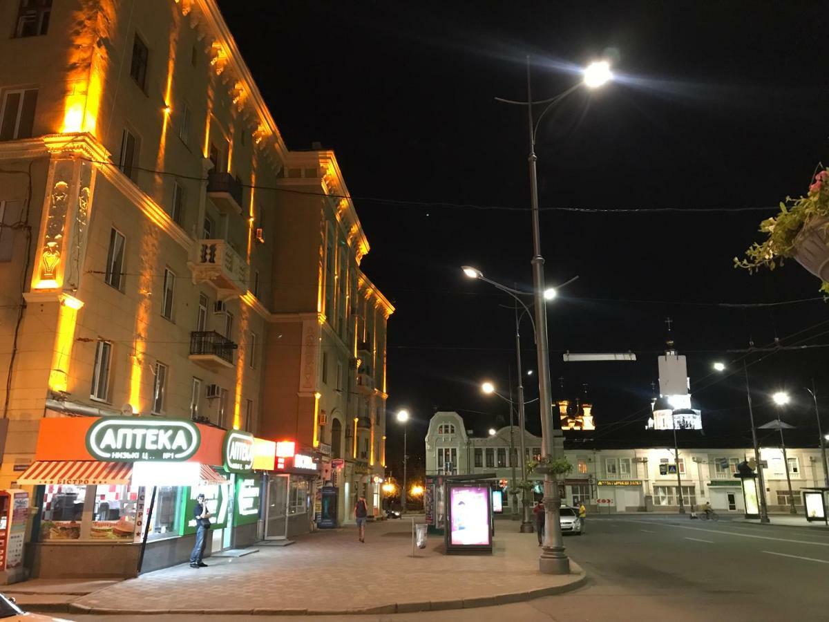 Modern Luxury Studio In The Center Of Kharkiv At Konstitutsii Square Eksteriør billede