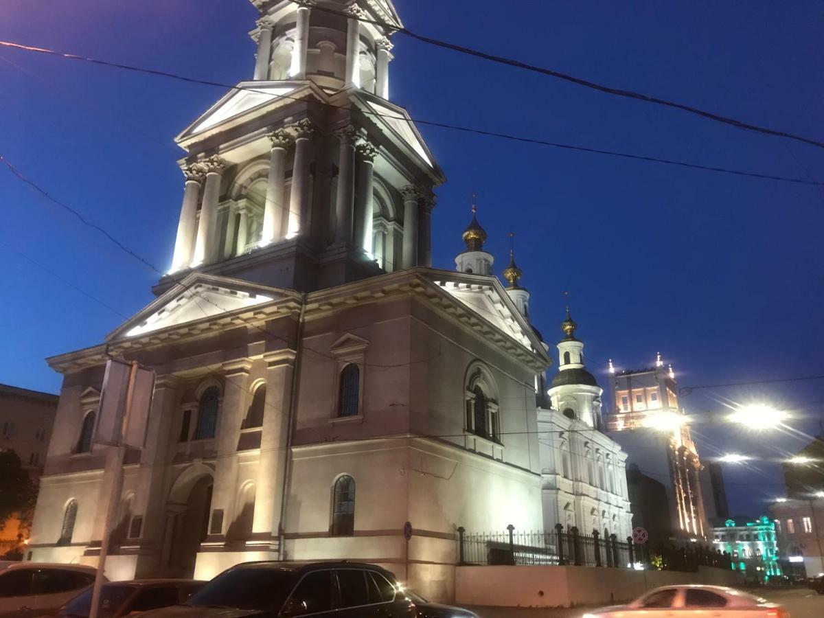 Modern Luxury Studio In The Center Of Kharkiv At Konstitutsii Square Eksteriør billede